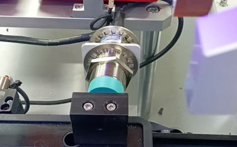 RFID 工業(yè)讀寫(xiě)頭：制造業(yè)智能化轉(zhuǎn)型的關(guān)鍵引擎