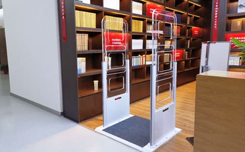 針對(duì)中小學(xué)，大中專(zhuān)院校，企事業(yè)單位小型圖書(shū)室的智慧云圖書(shū)館介紹